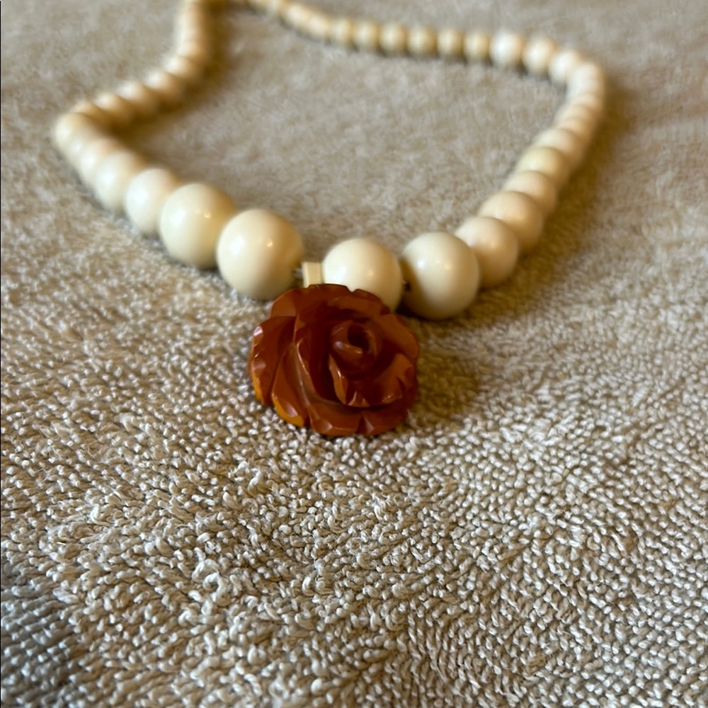 Elegant Cream and Brown Beaded Necklace